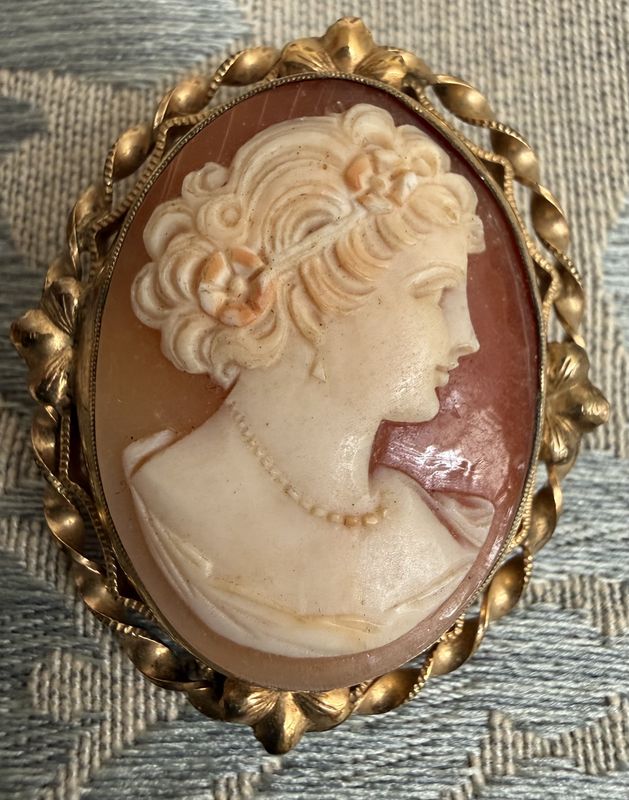 Convertible Brooch Pendant Gold  and Gold Filled 12K  Carved Shell Cameo