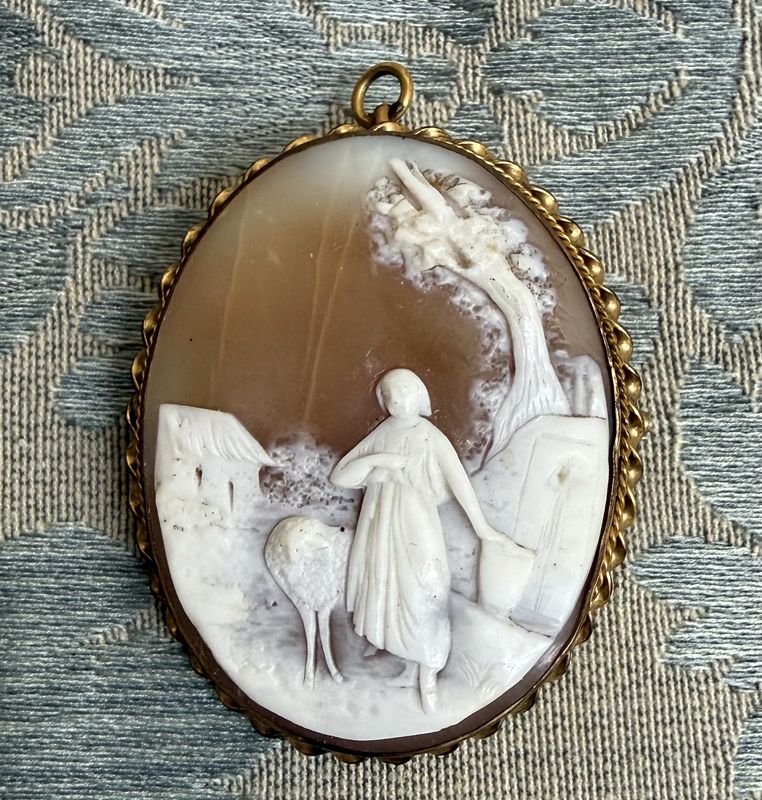Edwardian Carved Shell Cameo Woman with Sheep Pendant/brooch Convertible