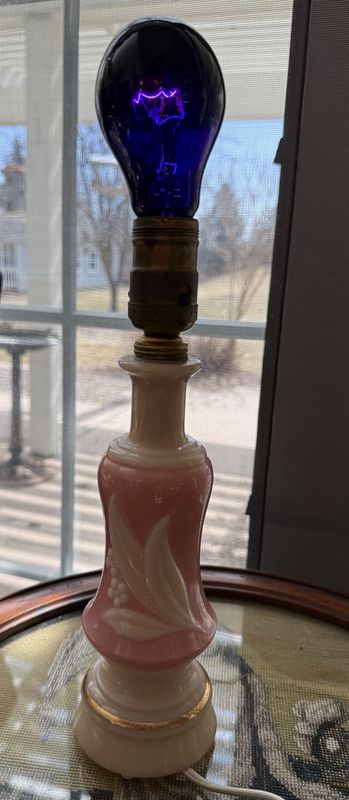 Alladin 1930s Glass Alacite Glass Lamp Working Lily 2