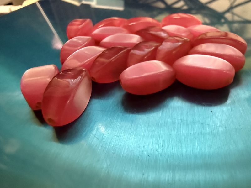 #9. Vintage Moonglow Pink Beads 1950s 1.00 each
