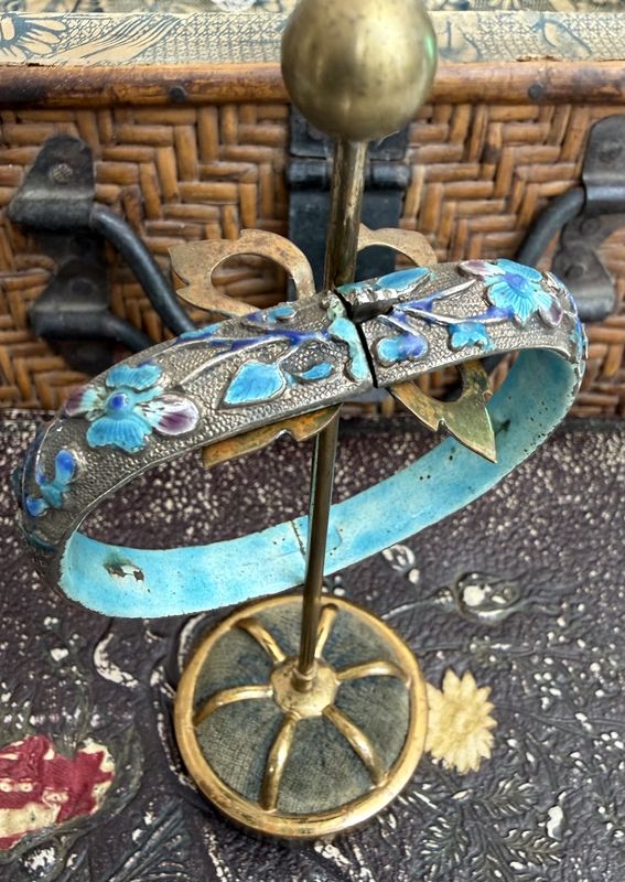 ONE Chinese Silver and Enamel Antique Clamp Bracelet Cloisonne