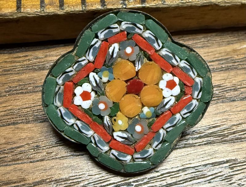 Victorian Micro MosaicBrooch Scatter Pin Italy Red &amp; Green