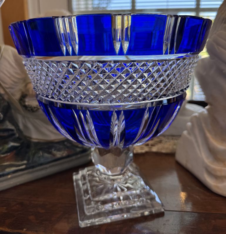 SHANNON CRYSTAL DESIGNS OF IRELAND Cobolt Blue Pedestal Bowl