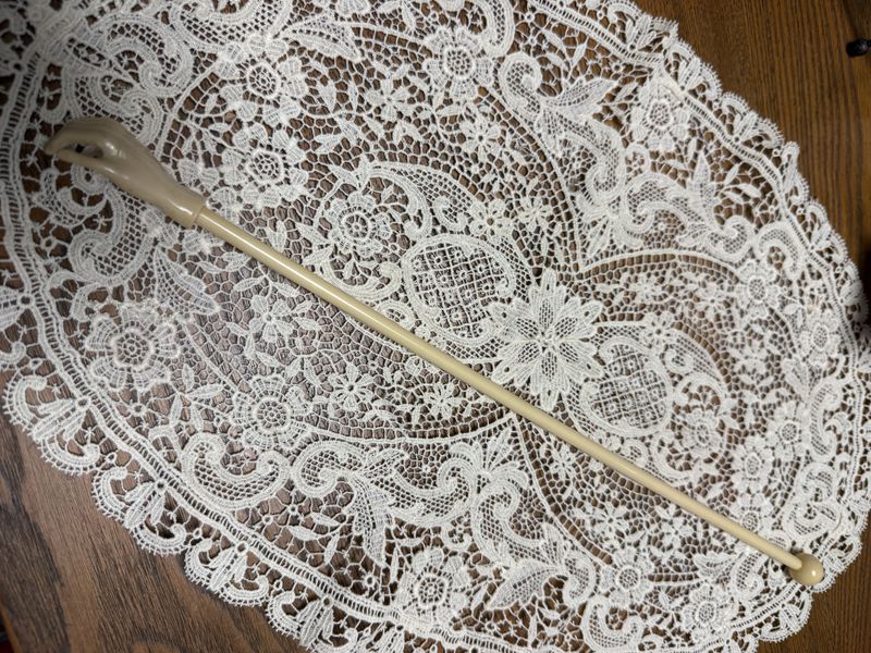 Rare Antique Ivoroid Celluloid Hand Back Scratcher