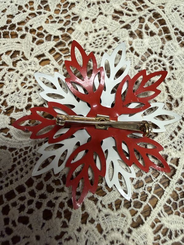 Vintage Mid century Enamel Painted Patriotic Flower Brooch
