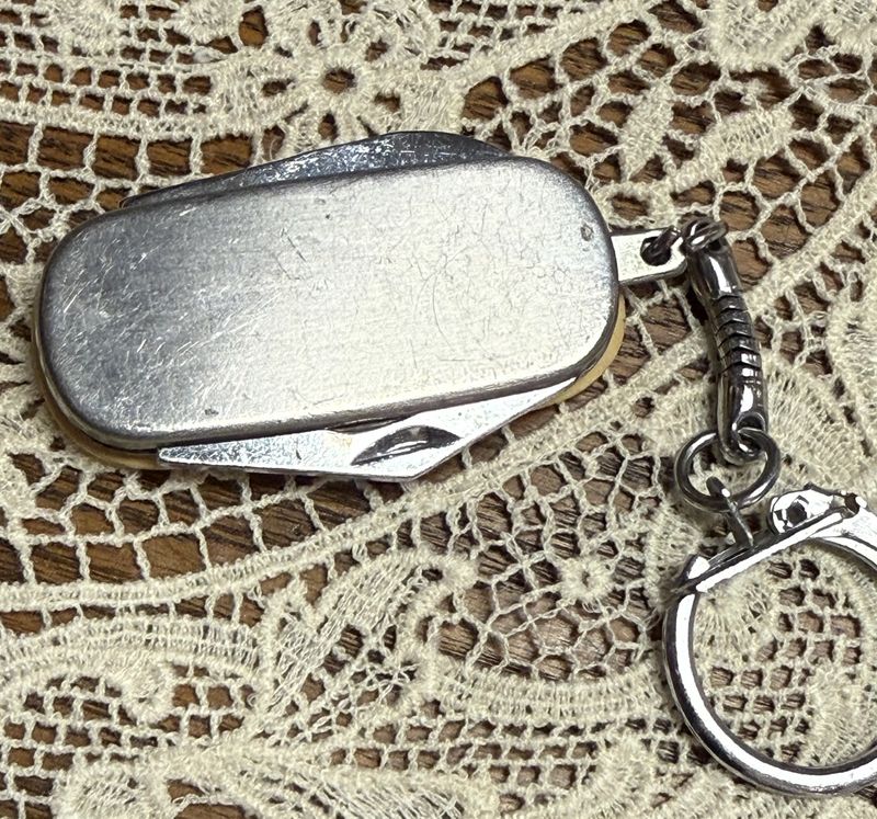 L. Layden Geese Scrimshaw Pocket Bottle Opener and Small knife