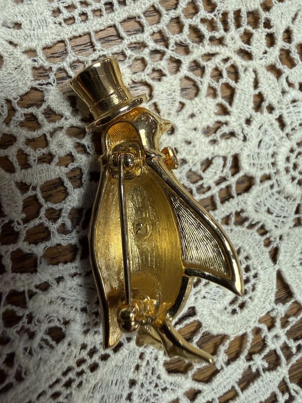 Vintage Swarovski Penguin Brooch Crystals and Enamelling