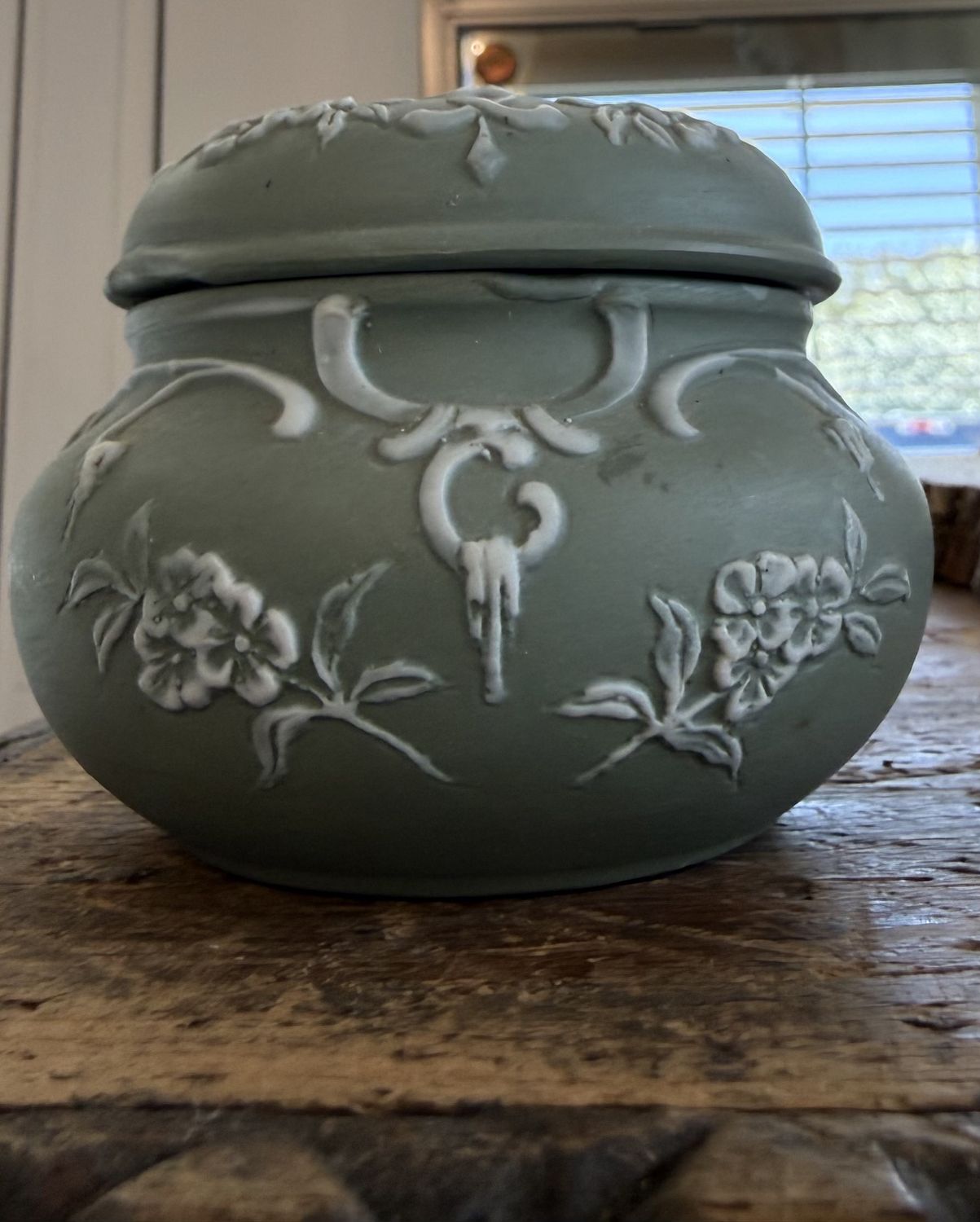 Green Jasperware Floral Trinket Dish w/Lid