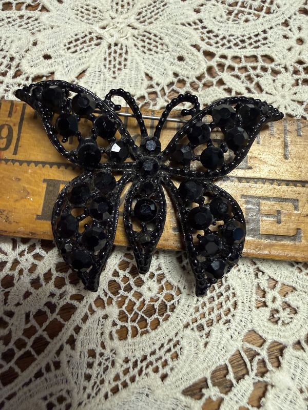Black Rhinestone Vintage Weiss Butterfly Brooch