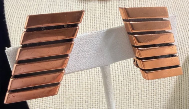 Renoir 1950s 3D Geometric Clip Earrings