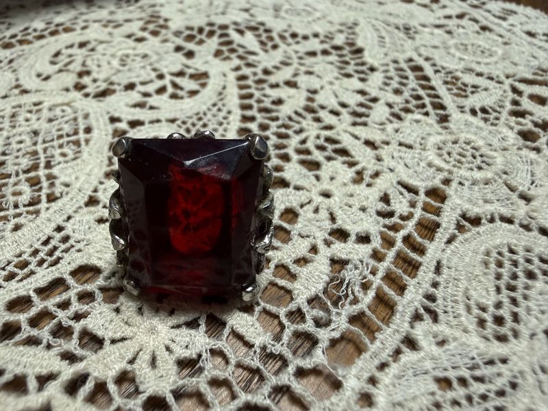 Uncas Sterling Shank Glass Ring Poor Condition for Parts