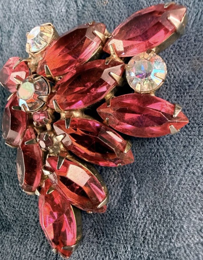 Vintage Prong Set Pink Rhinestone Brooch
