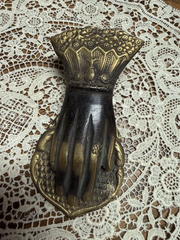 Antique Victorian Hand Clamp Clip