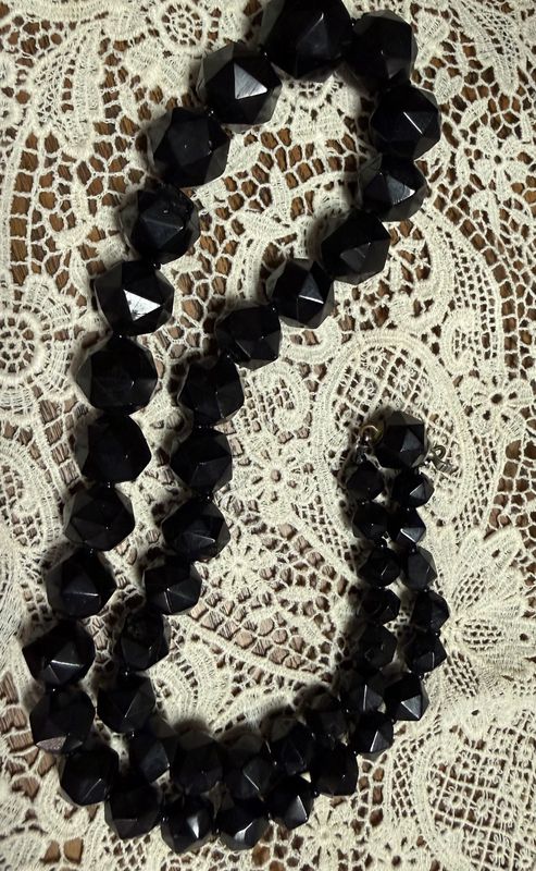 Antique Victorian Whitby Jet Bead Necklace Graduated &amp; Faceted