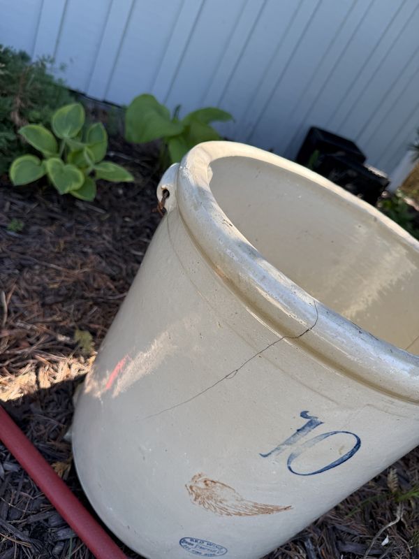 10 Gallon Red Wing Crock Missing Handles and Hairline Issues
