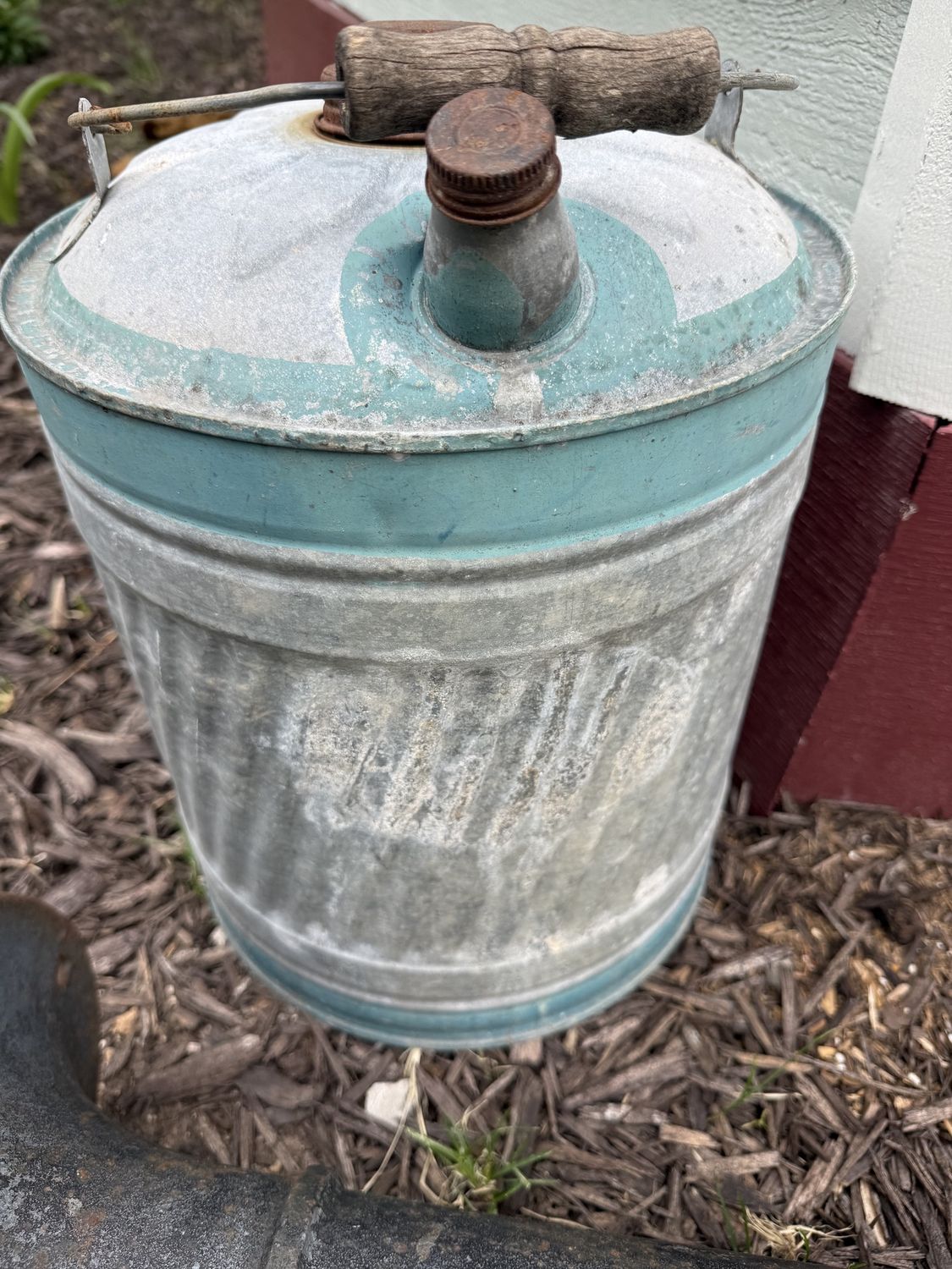 Galvanized Metal Vintage Gas Can with Bale Handle