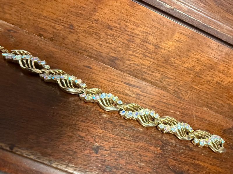 Vintage Crown Trifari Aurora Borealis Goldtone Bracelet