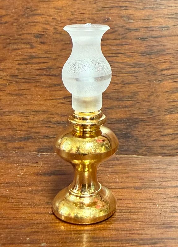 EACH Frosted Chimney Miniature Kerosene Lamp