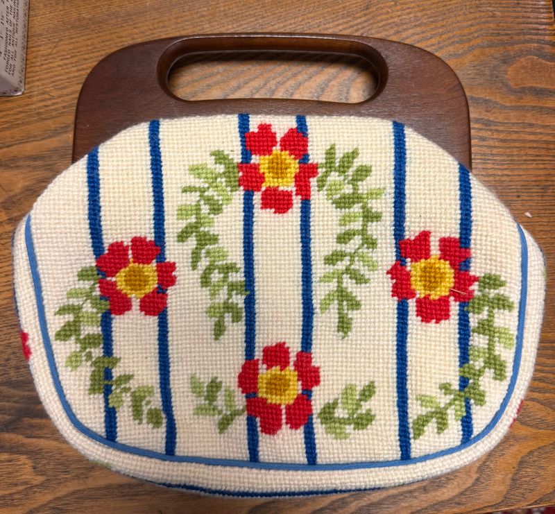 Vintage Hand Crewel Floral Handbag Purse Wood Handle