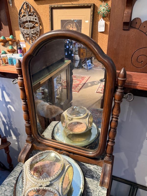 Gentleman's Dresser Mirror