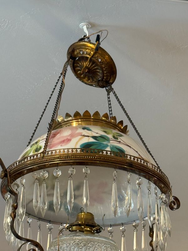 Clear Glass Oil Lamp in Victorian Hanging Frame w/Roses