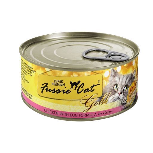 Box of Fussie Cat Chicken with Egg in Gravy 24/2.8oz
