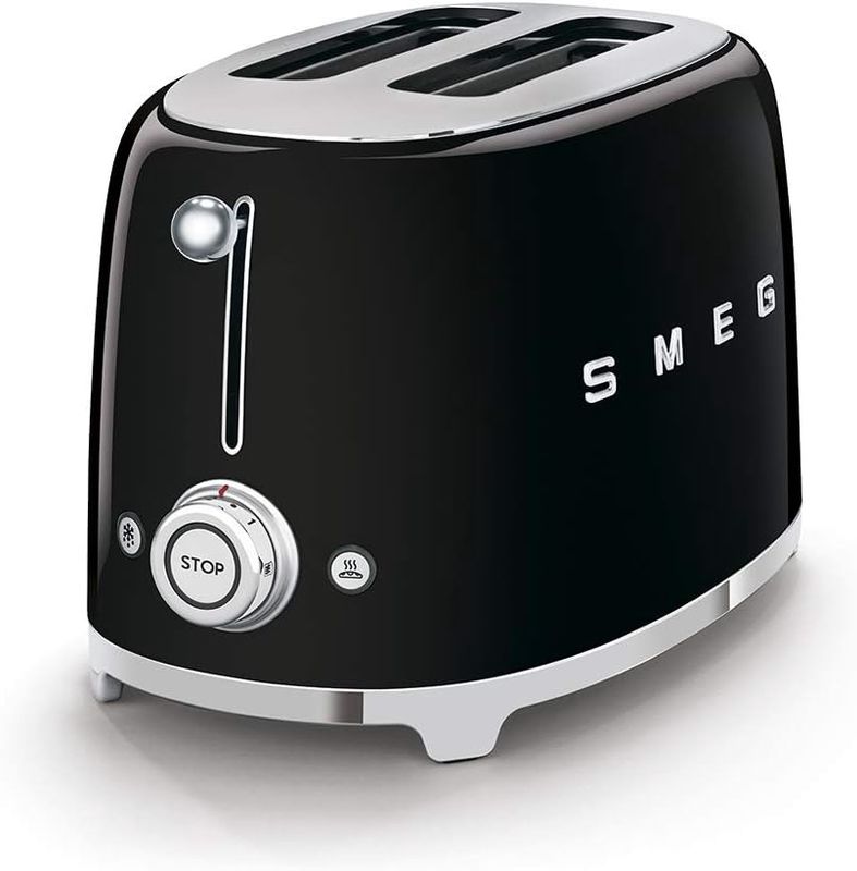 Diagonal view showing SMEG TSF02 Toaster design.