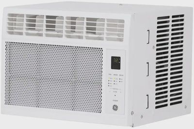 GE - 150 Sq. Ft 5000 BTU Window Air Conditioner
