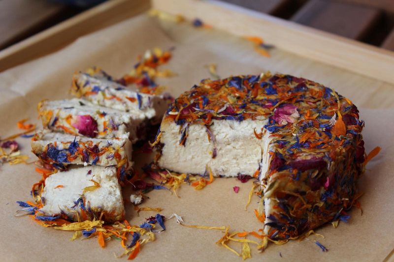 Nutty Artisan Flowers&amp;Truffle 165g