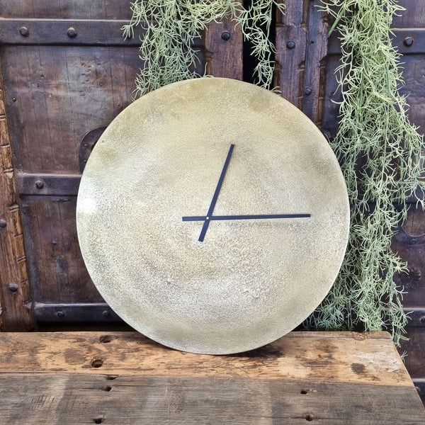 BENOA CLOCK BLACK ANTIQUE ROUND