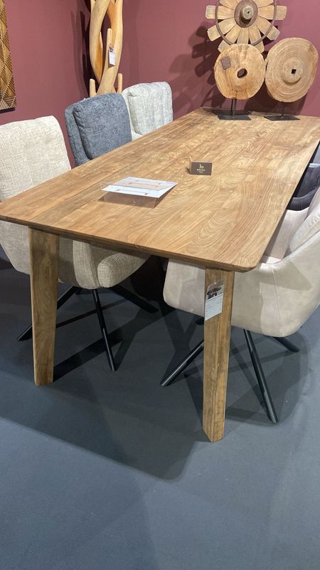 BENOA EETTAFEL BROMO TEAK 235