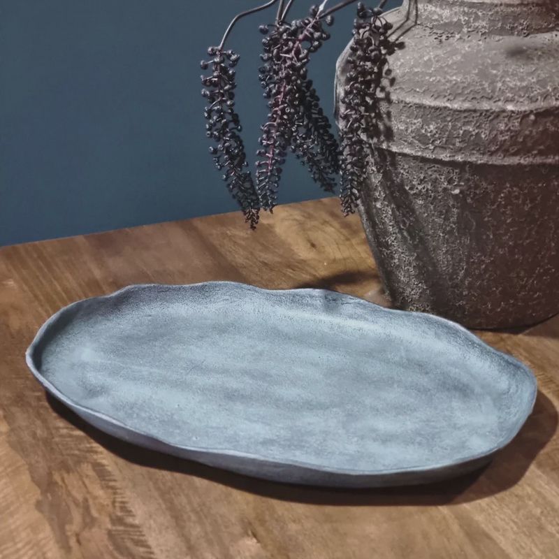 BENOA PLATE OVAAL BLUE PATINA 50.5