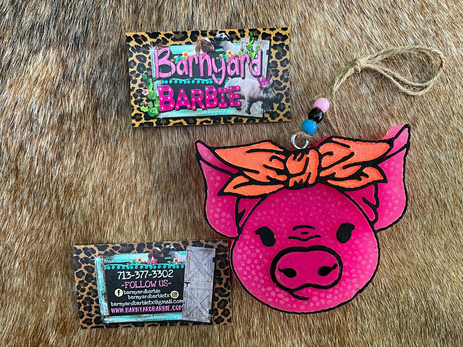 Pig Face With a Bow Car Freshie Car Freshies/Air Freshener