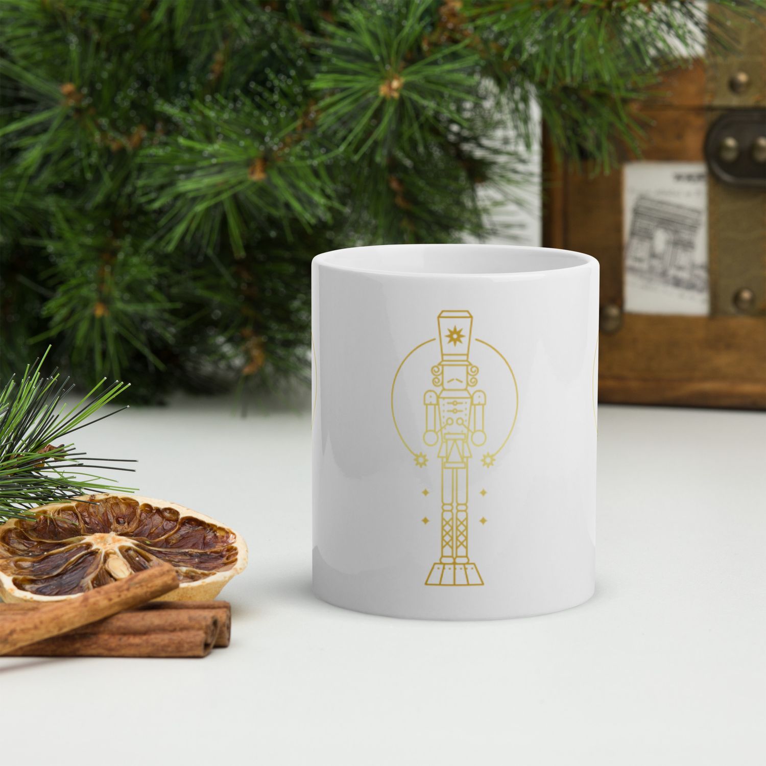 Mug &#39;NUTCRACKER&#39; Gold
