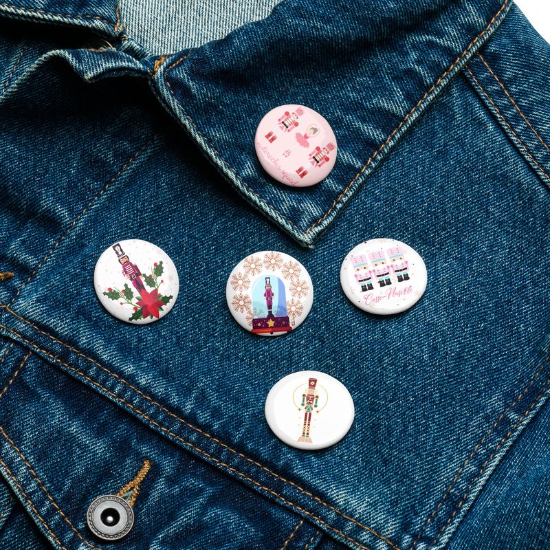 ​Set of pin buttons