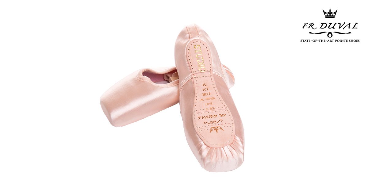 Pointe shoes STUDIO DUVAL