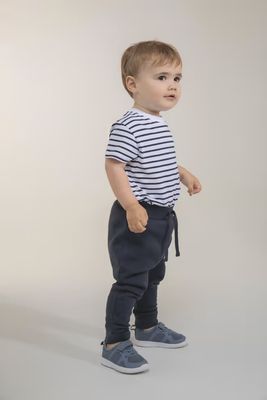 Larkwood Kids Gestreept t-shirt, ronde hals, korte mouwen.