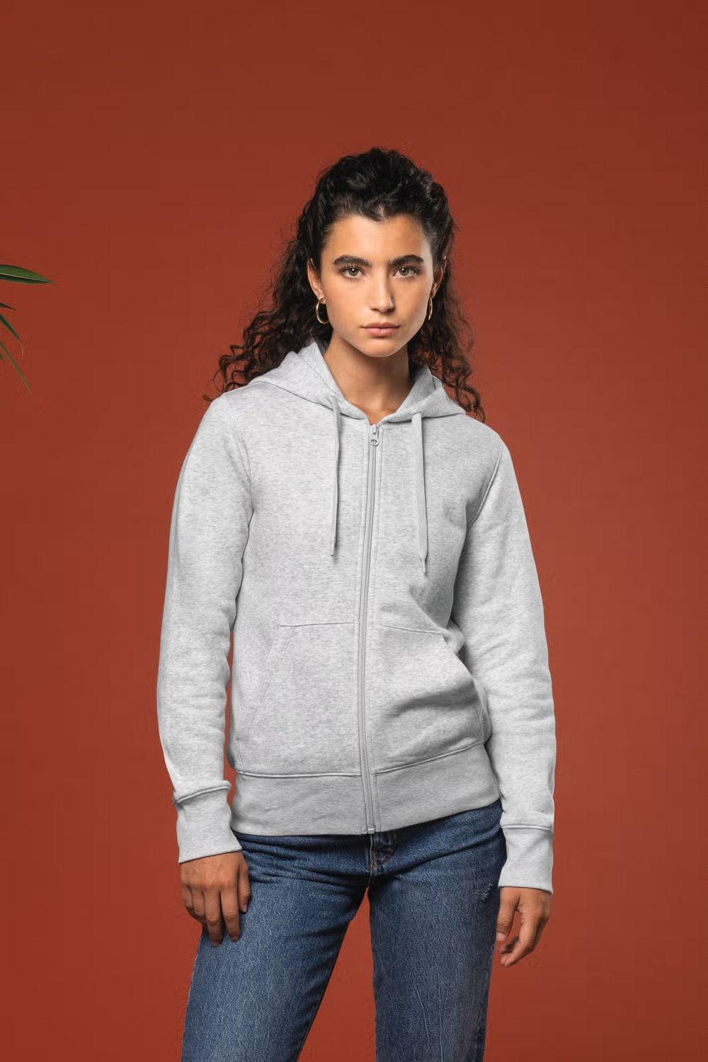 Kariban Ecologische damessweater met capuchon en ritssluiting.