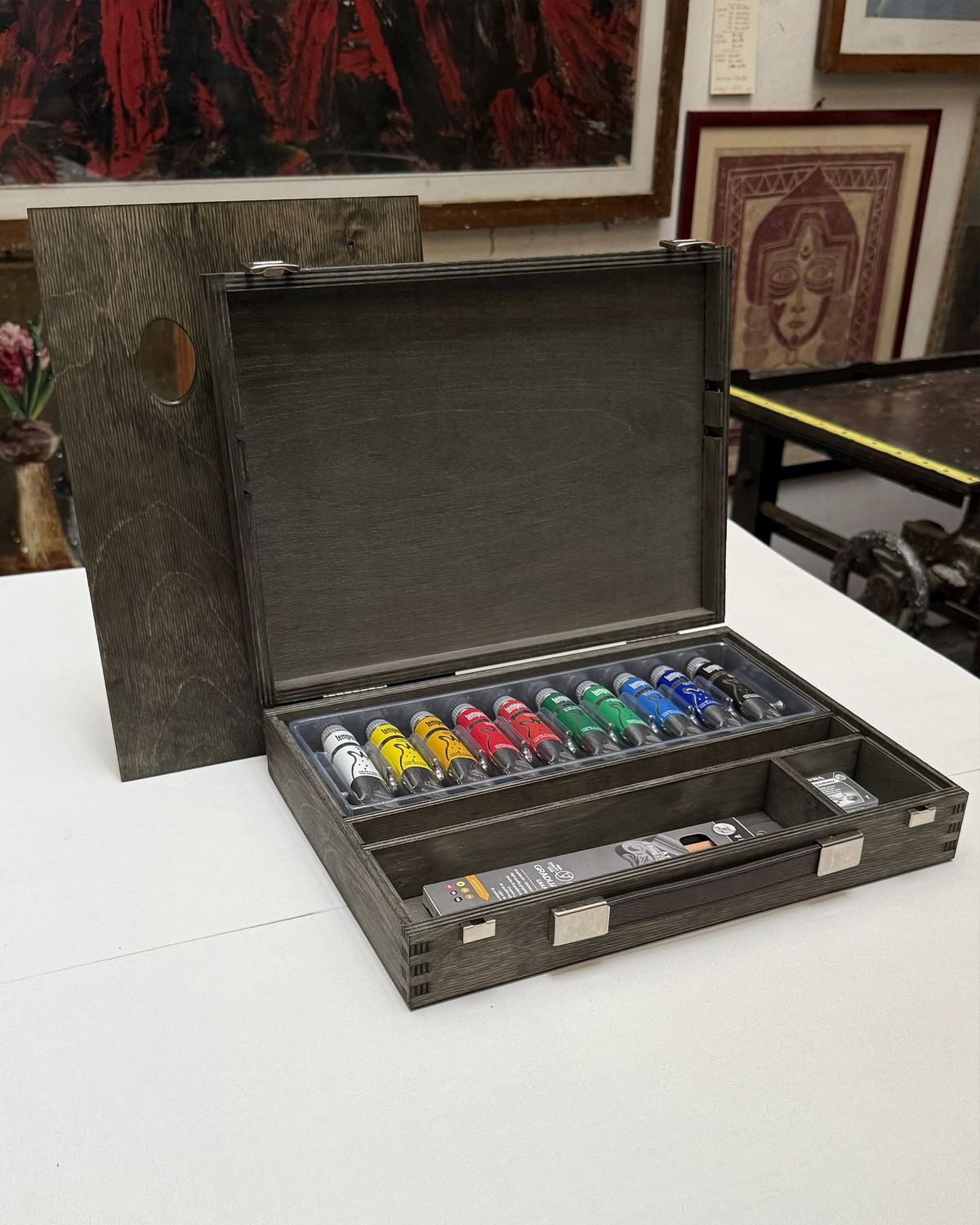 CASSETTA VINTAGE DI TEMPERE MAIMERI CASSETTA VINTAGE DI TEMPERE MAIMERI