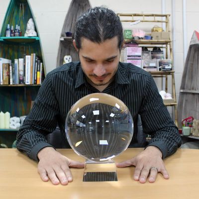 Large Optical Crystal Ball with Stand – Clear Fortune Telling Sphere for Photography, Meditation, Feng Shui, or Home Décor