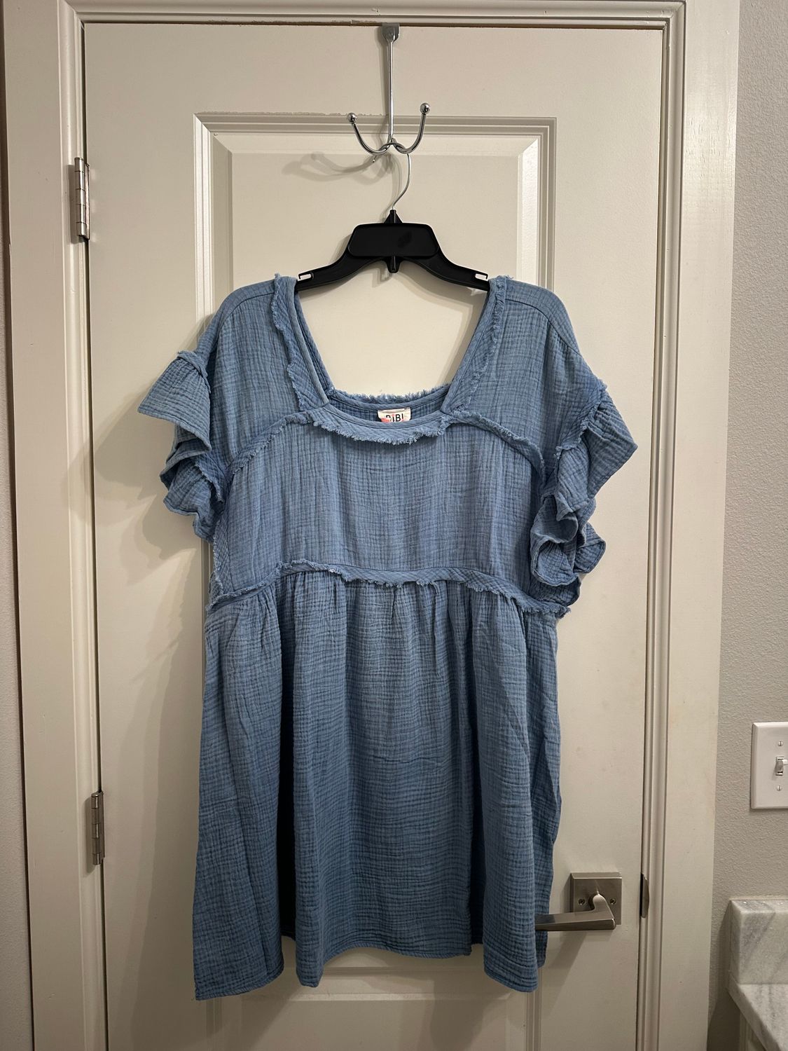 Mineral Washed Square-neck ruffle sleeve dress