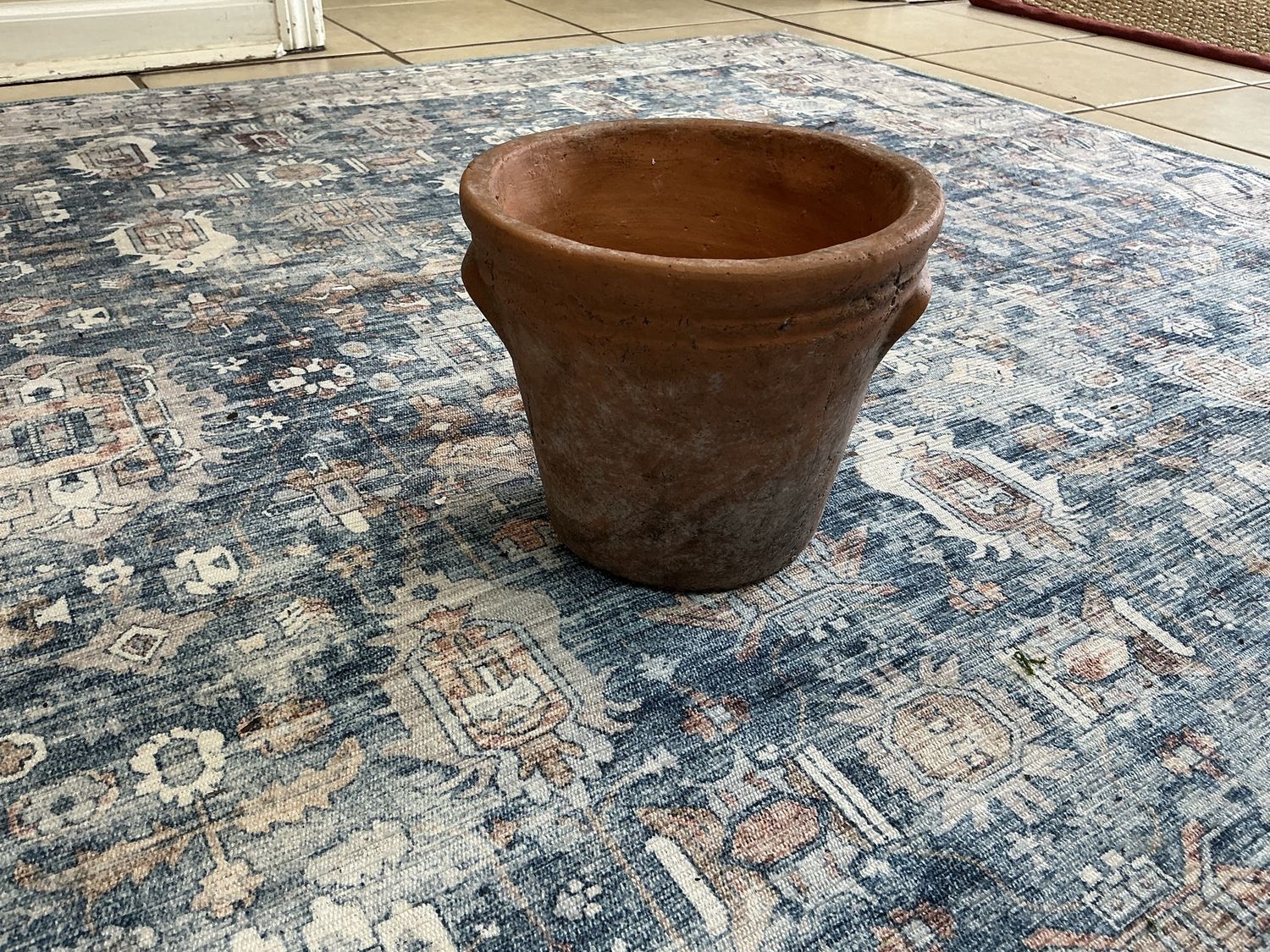 Tresco rustic pot