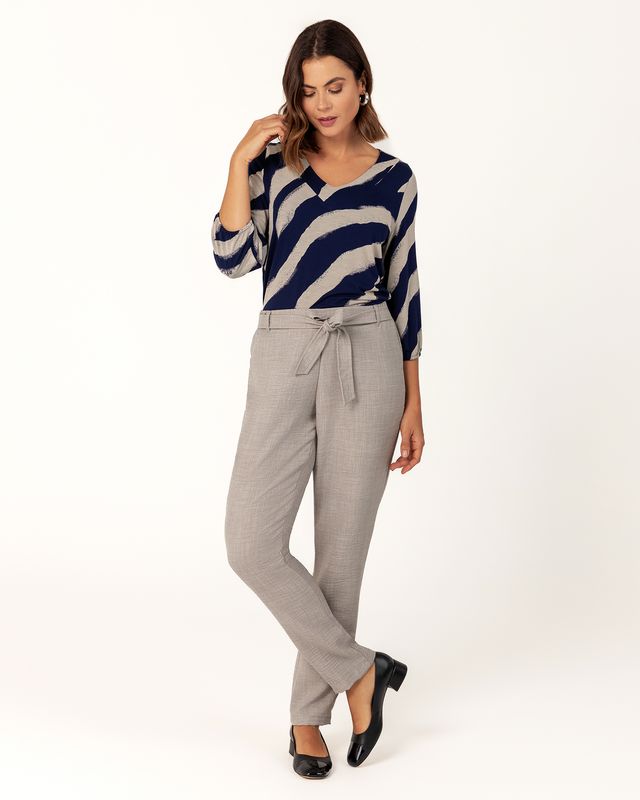 Women&#39;s Carrot Fit Pants in Woven Crepe