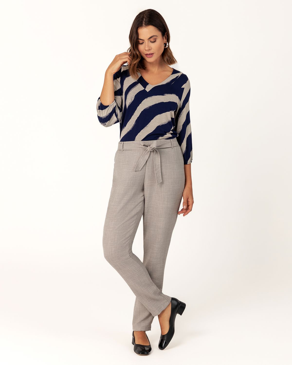 Women&#39;s Carrot Fit Pants in Woven Crepe