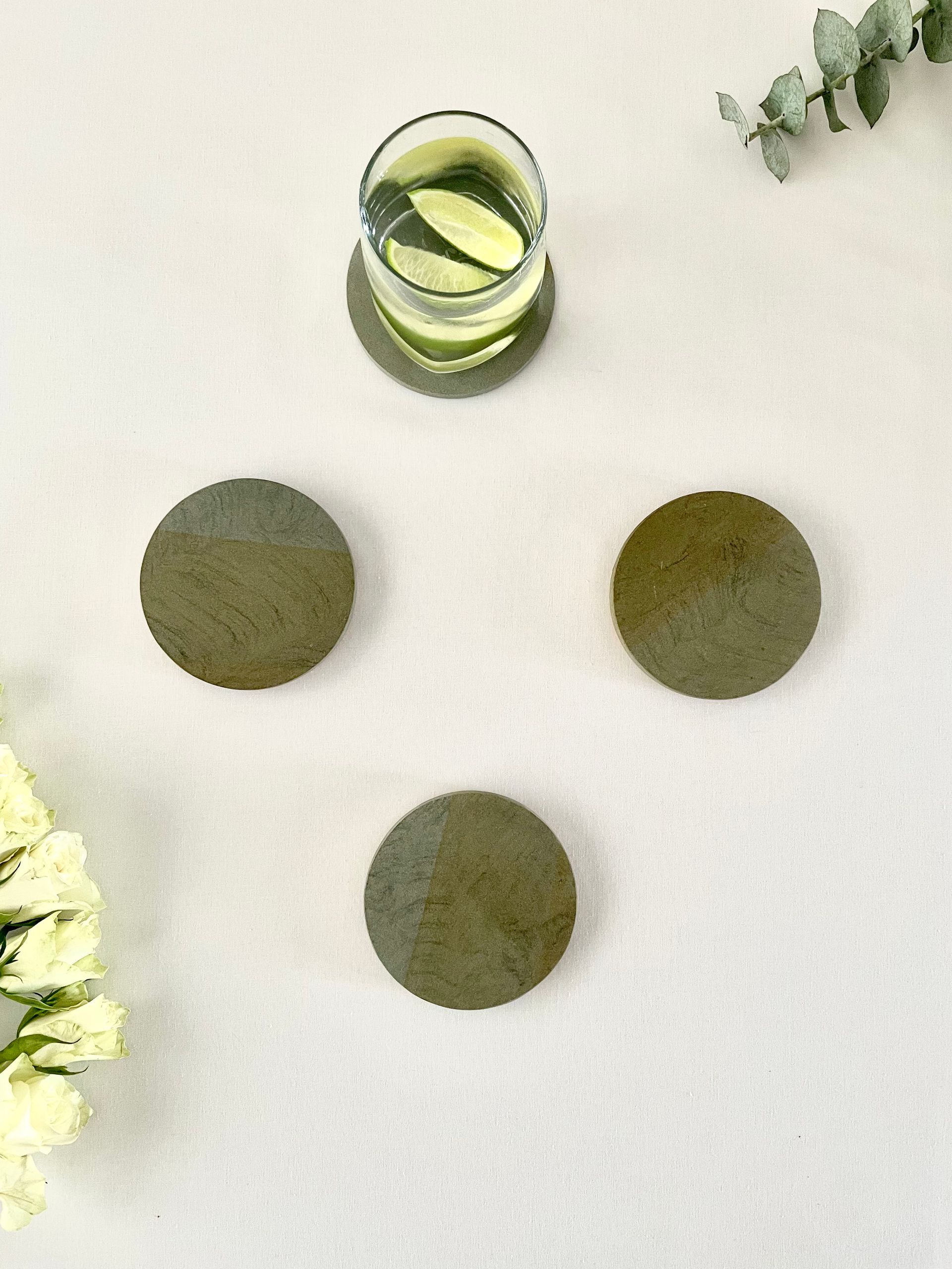 Single Round Yorkstone Coaster in Dune