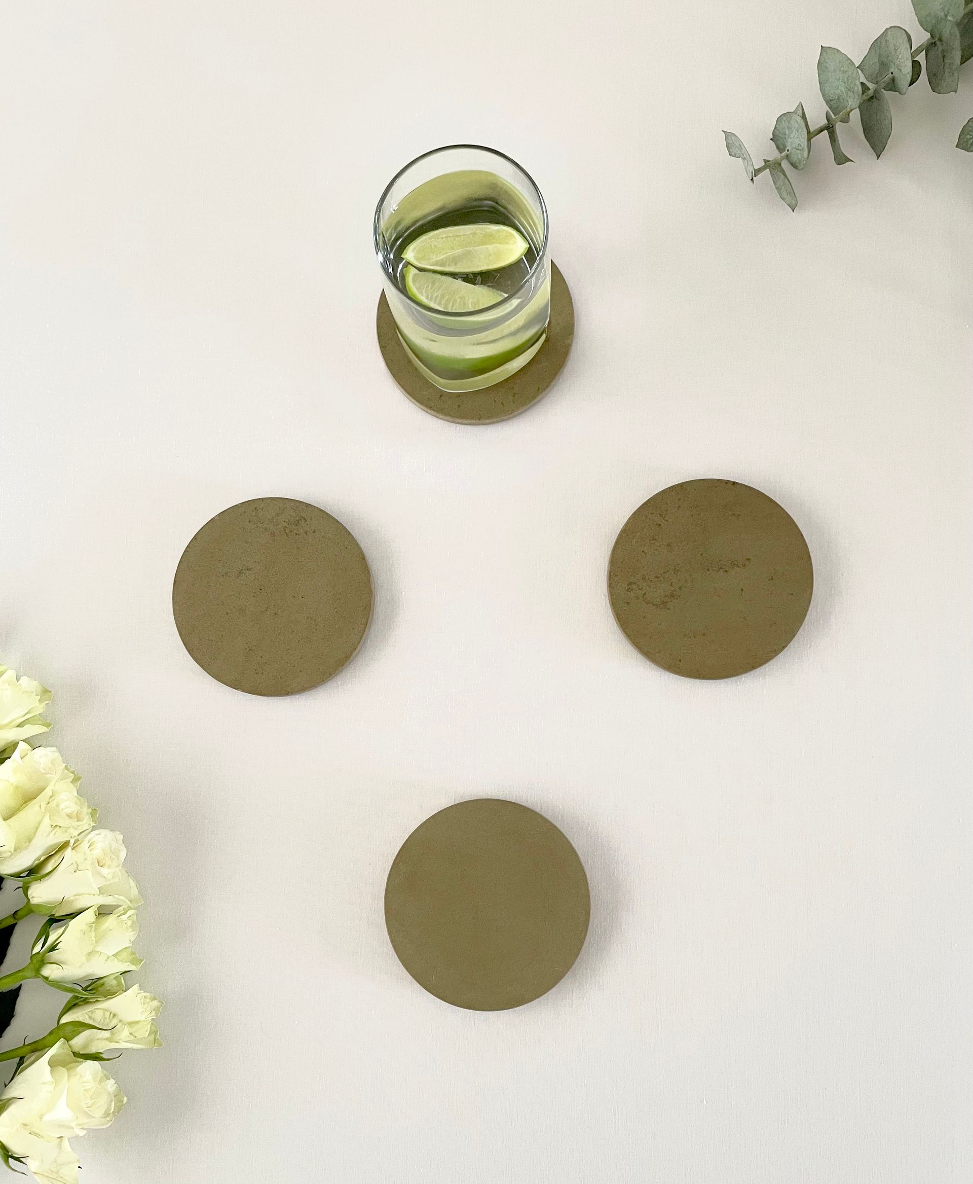 Single Round Yorkstone Coaster in Alchemy