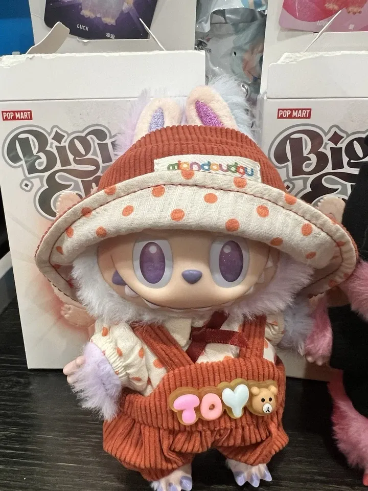 POPMART BIE V3 LUCK &amp; LOVE - Opened Bundle With Clothes (100% Authentic)