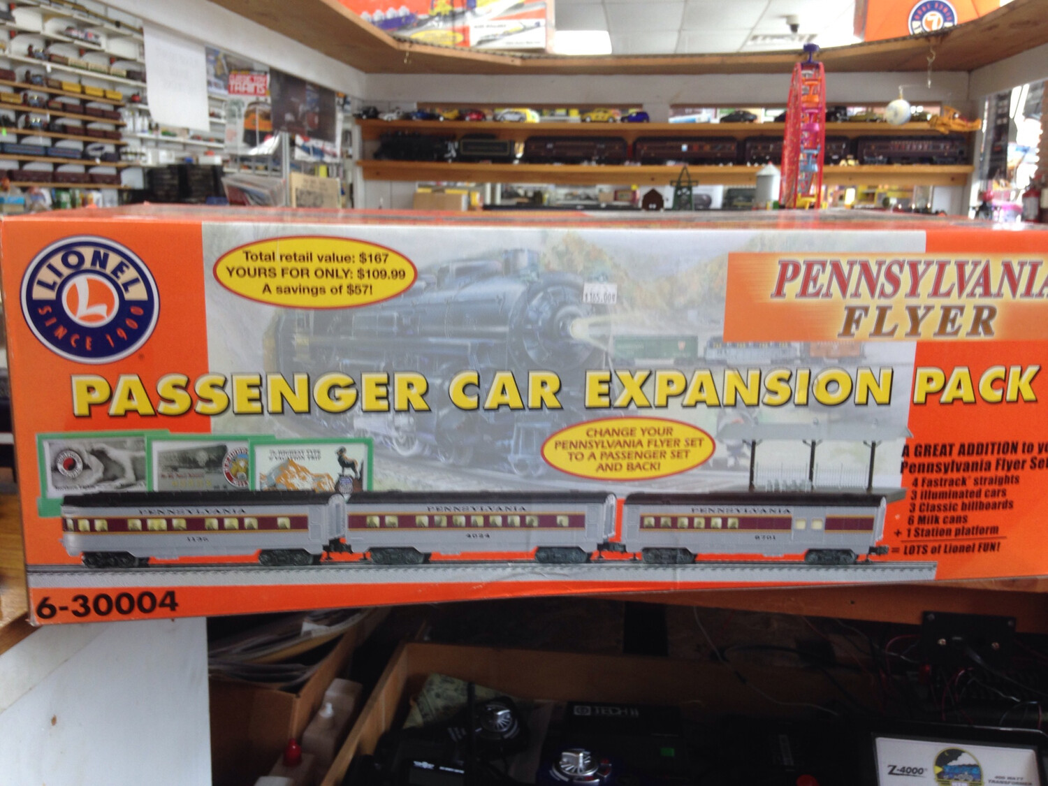 Lionel Pennsylvania Flyer Passenger 3 Car Expansion Pack 6-30004 has additional Vista Dome Car Lionel Pennsylvania Flyer Passenger 3 Car Expansion Pack 6-30004 has additional Vista Dome Car