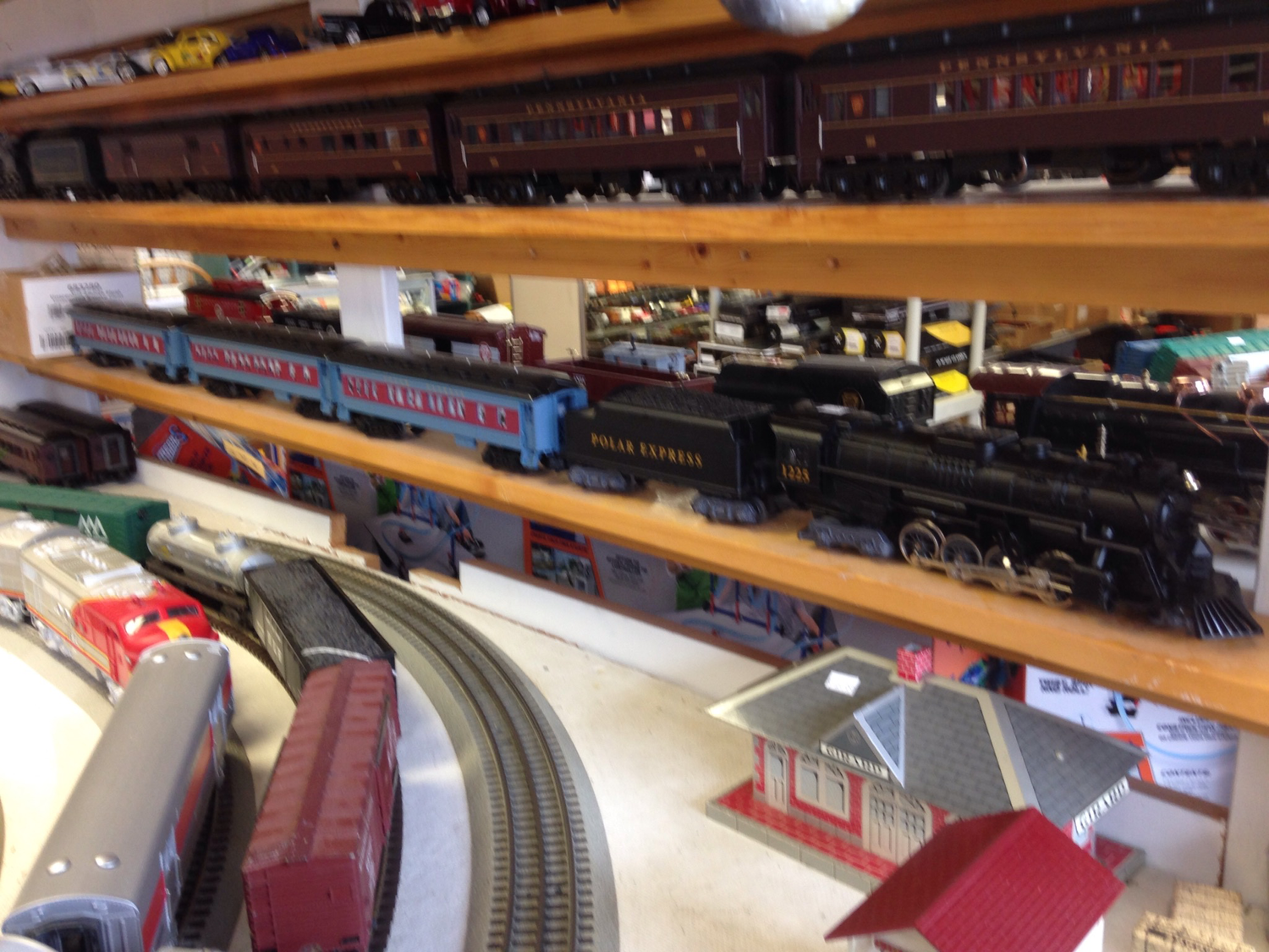 Lionel Polar Express Set No Track or transformer preowned Lionel Polar Express Set No Track or transformer preowned