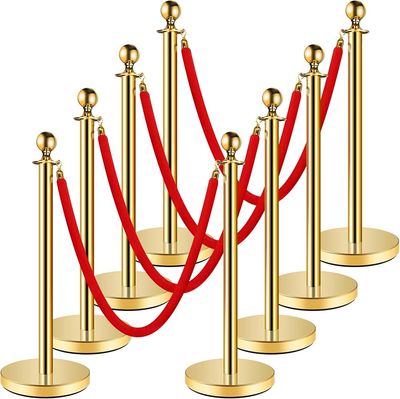 8 POTEAUX DE GUIDAGE OR AVEC 6 CORDES EN VELOURS ROUGE 1,5m -LOCATION 1 à 4 JOURS